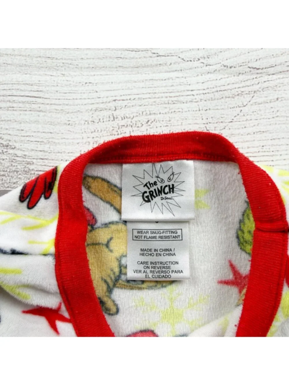 Dr. Seuss The Grinch Kids Pajama Set Holiday Max Character Print Sleepwear 6